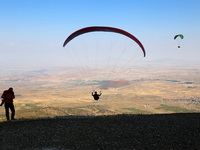 Paraglajderi iz više zemalja na 'Sarajevo Open Air 2016.'