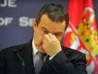 Milutin Mrkonjić i Momir Bulatović zvanično podnose inicijativu za podizanje spomenika Miloševiću