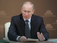 Putin na Krimu: Rusija neće prekidati odnose s Ukrajinom