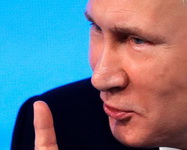 PUTIN OŠTAR "Trampu vezuju i ruke i noge, GORI SU OD PROSTITUTKI"