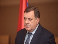 U slučaju revizije tužbe: Dodik poziva srpske stranke da napuste institucije BiH