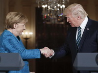 Tramp Angeli Merkel: Daj 300 milijardi dolara
