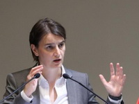 Brnabić: Ne mogu da odgovorim na neke zahteve radnika FIAT, ne bi bilo fer prema ostalim radnicima