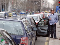 Više od 1.000 taksista na protestu u Beogradu