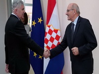 I Čović se oprostio od smijenjenog ambasadora Hrvatske