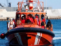 Na brodu kod Sicilije zaraženo 28 migranata