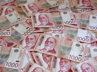 Stiže još 10.000 dinara od države: Evo ko će dobiti novac