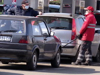 Litar evrosupera najskuplji u CG i Albaniji, u Srbiji i Severnoj Makedoniji najjeftiniji