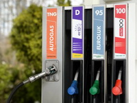 Da li se isplativoziti na auto-gas? Litar TNG i do 112 dinara po litru, a nekada je bio duplo jeftiniji od ostalog goriva