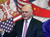 "Put za istok je na zatvoren na duže vreme" Ambasador SAD: Srbija će u nekom trenutku morati da odluči, na građanima je da naprave izbor