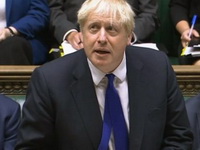 Sve više se "trese" Džonsonova vlada – Još pet britanskih ministara podnelo ostavke