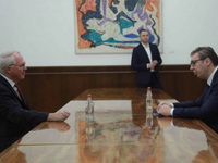 Vučić i Hil razgovarali jutros o aktuelnim temama