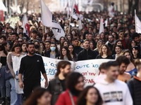 Grčki studenti izašli na ulice - Raste bes u zemlji posle sudara vozova: "Ovo je zločin koji ne treba zataškavati"