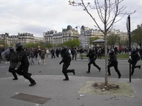 Policija palicama i suzavcima na demonstrante u Parizu: Privedeno 111 ljudi, 145 policajaca ranjeno