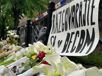 Tragedija u Beogradu: Ispred škole tišina, suze, igračke i poruka „Razgovarajte s decom“, rekordan broj ljudi dao krv za ranjene