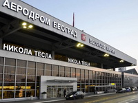 Posle Vesićeve odluke – Grci ulaze na beogradski aerodrom da pomažu s prtljagom: Tango Six o novom „hendleru“ na Nikoli Tesli