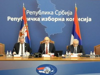 Presek izlaznosti RIK: Do 14 sati izašlo 32,38 odsto birača